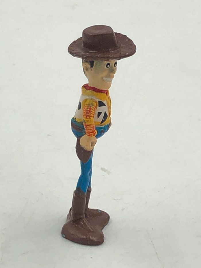 Figurine Disney Pixar Toy Story Woody 6,5 cm - photo numéro 4