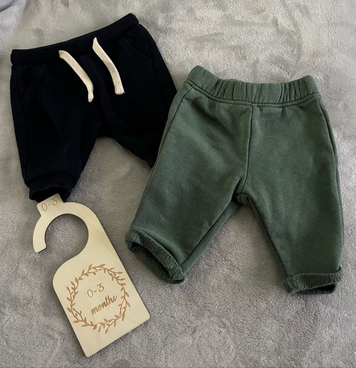 Lot pantalon 1 mois