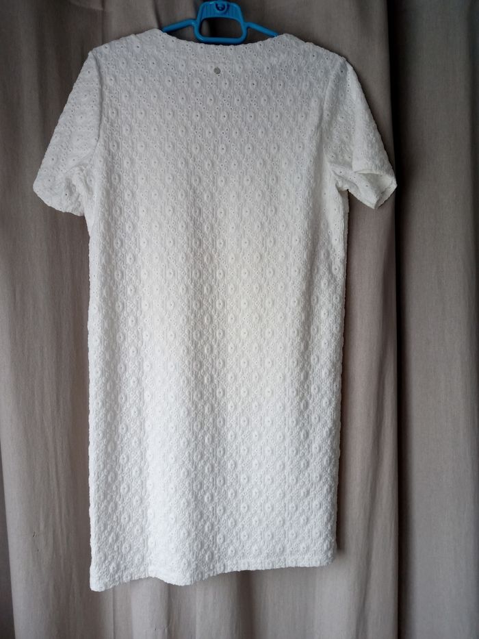 Robe blanche taille 38 Charlott - photo numéro 2