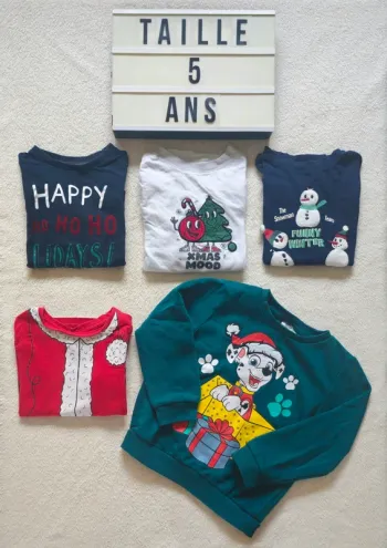 Lot de vêtements de Noël taille 5ans 🎄