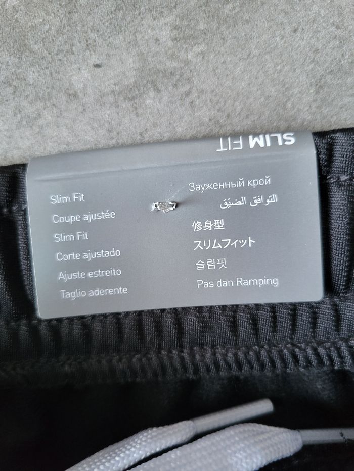 Jogging garçon Puma neuf avec étiquette 🏷 - photo numéro 2