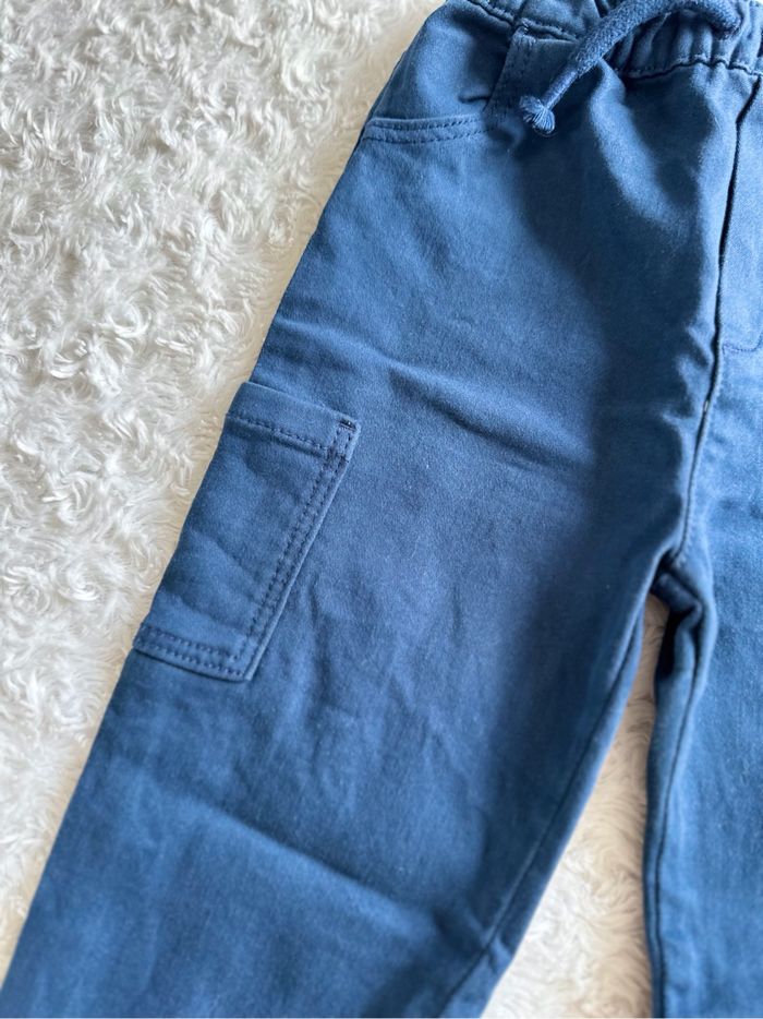 Pantalon bleu marine 12/18 mois - photo numéro 2