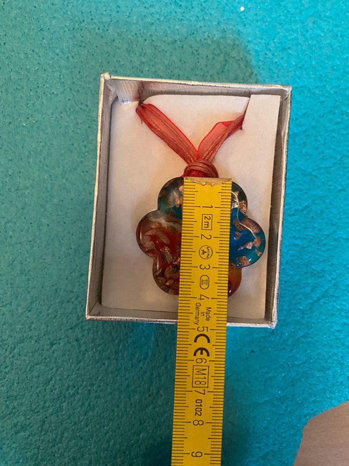 Collier fantaisie Neuf, jamais porté - photo numéro 3
