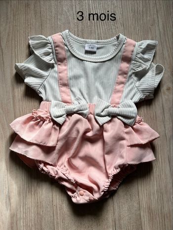 Lot de vêtements fille