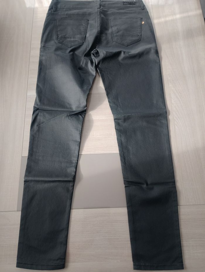 Pantalon femme - photo numéro 2