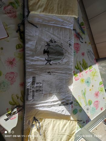 Tour de lit blanc jaune pommette 