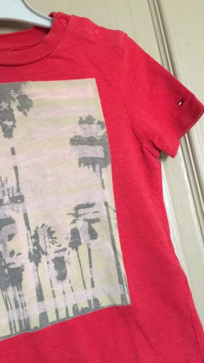 Tshirt rouge tommy hilfiger 92cm - photo numéro 2