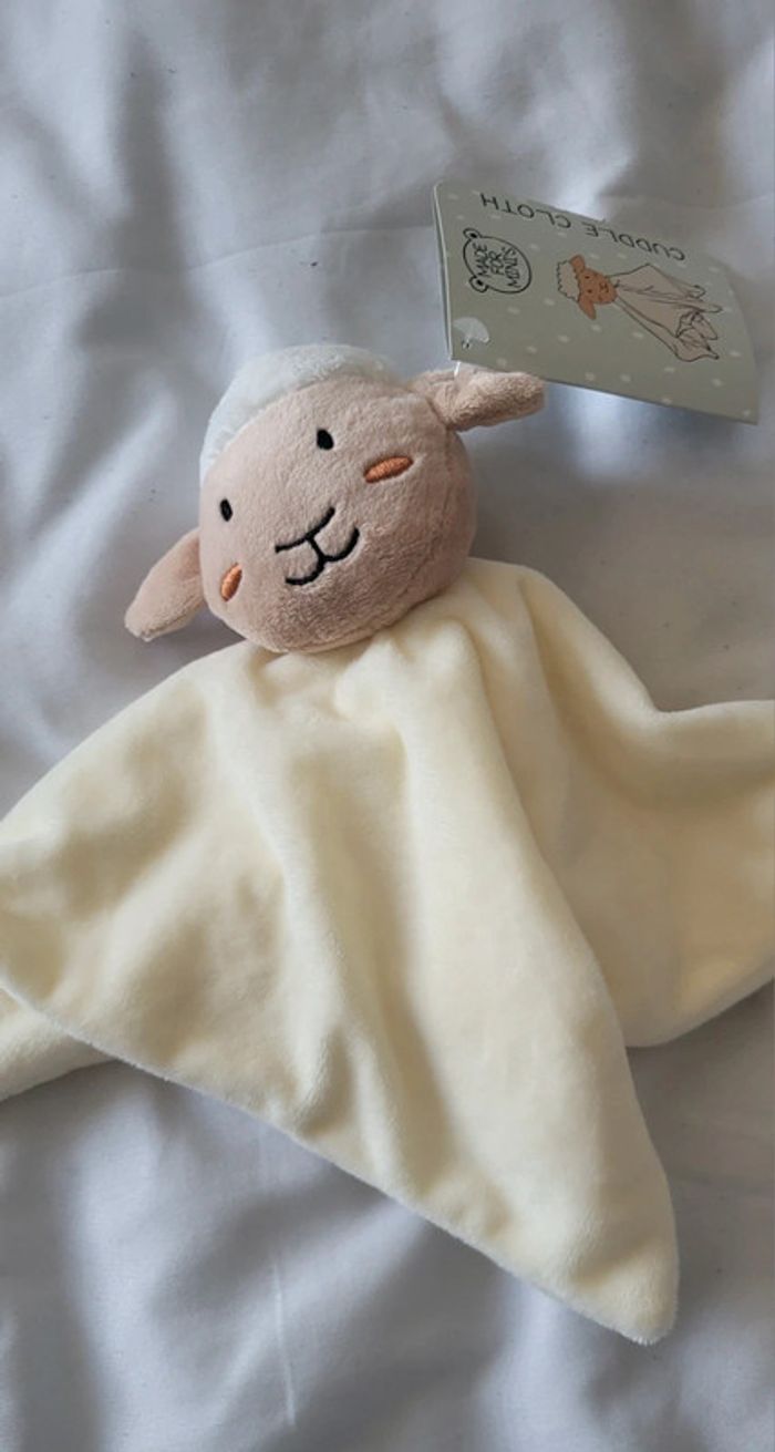 Doudou mouton
