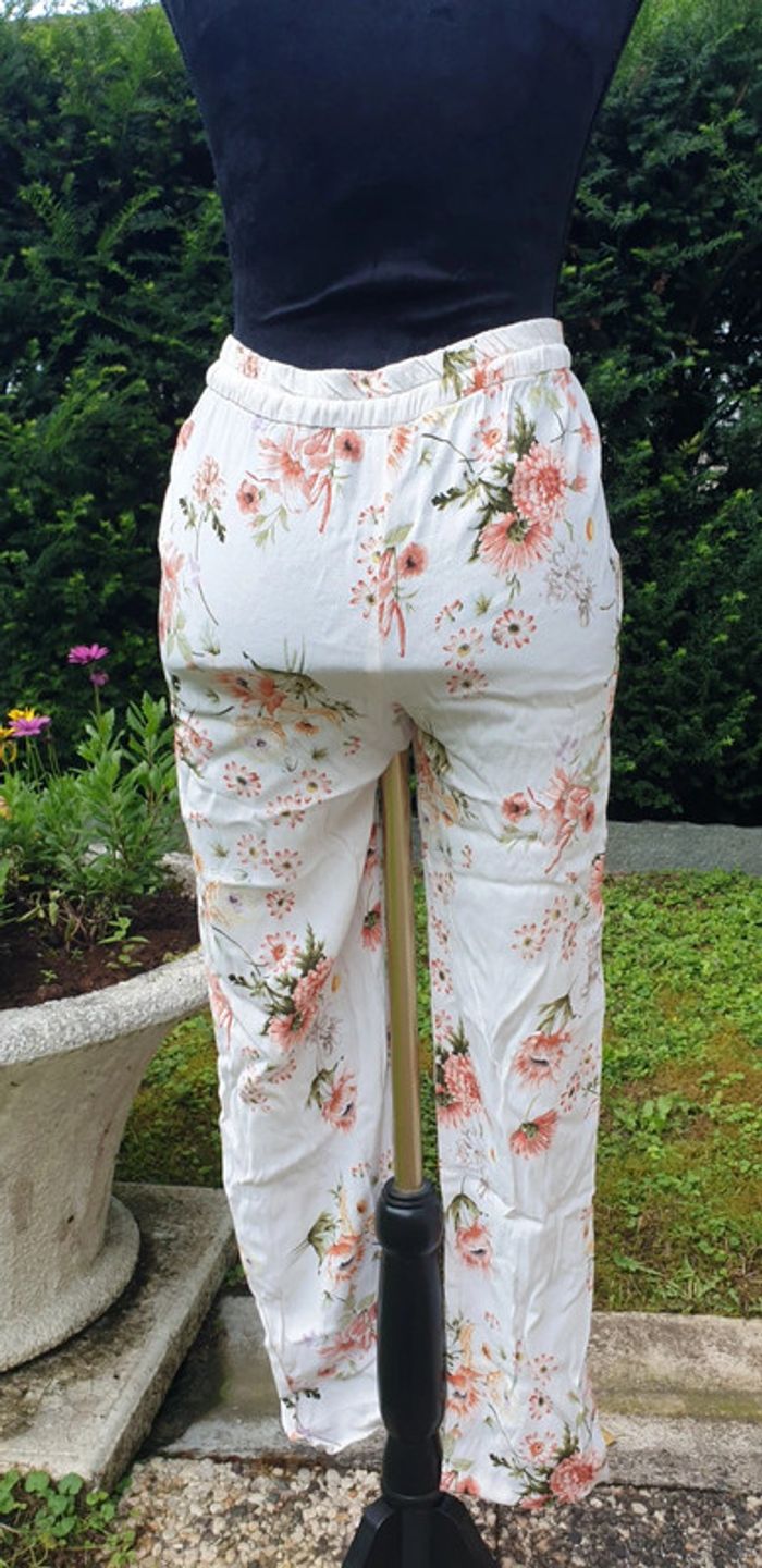 Pantalon fluide blancs fleuries "Zara" - photo numéro 4