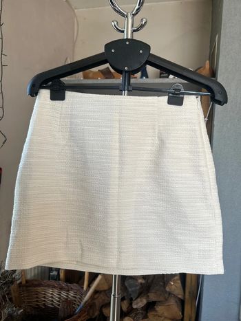 Mini jupe en tweed crème