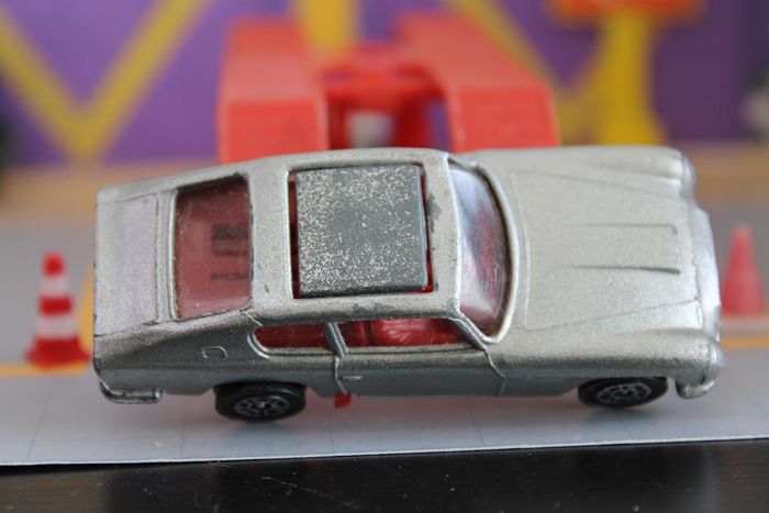 Corgi Aston Martin DB6 - photo numéro 9