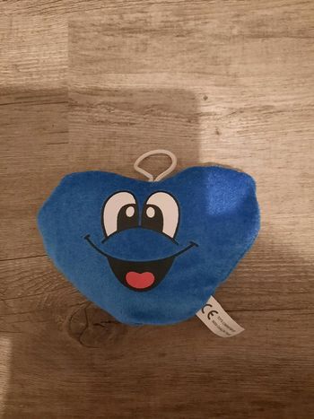 Petite peluche cœur bleu