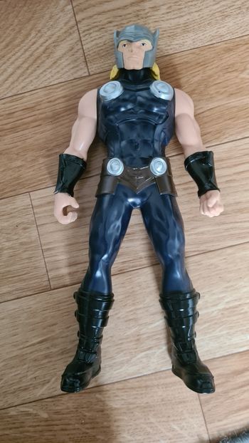 Figurine thor neuve