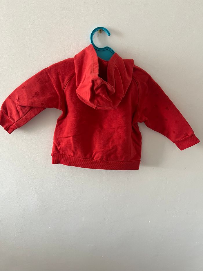 Gilet à capuche rouge - photo numéro 6