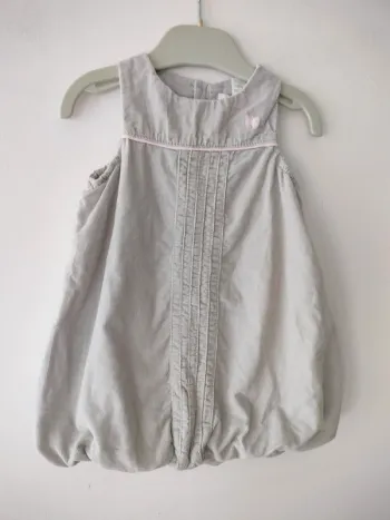 (a) robe velours gris Obaibi 6mois