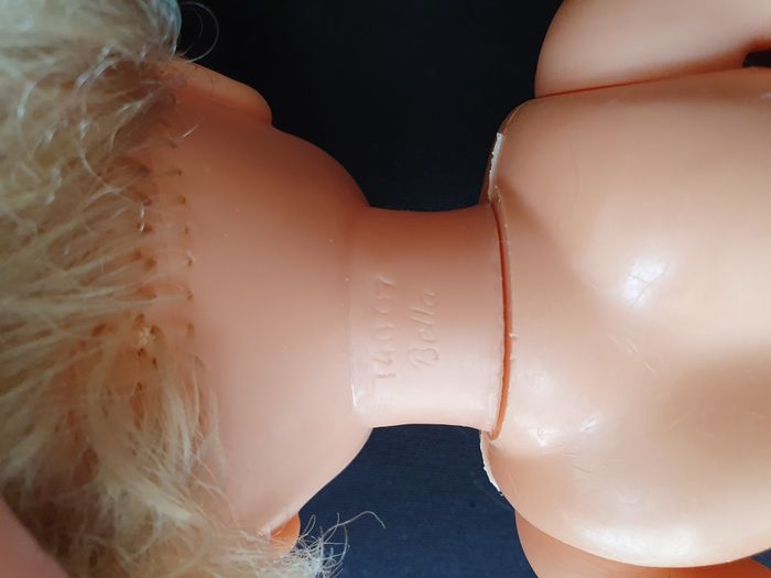 Poupée Bella 14008 yeux dormants marrons H 38 cm Vintage - photo numéro 4