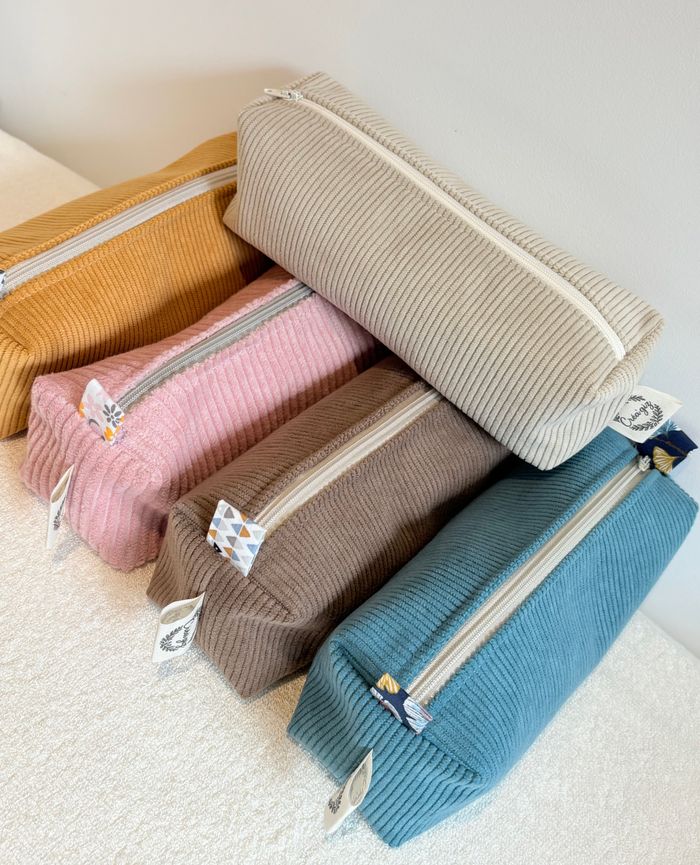 Trousse Beige Velours Côtelé Bureau ou école - photo numéro 7