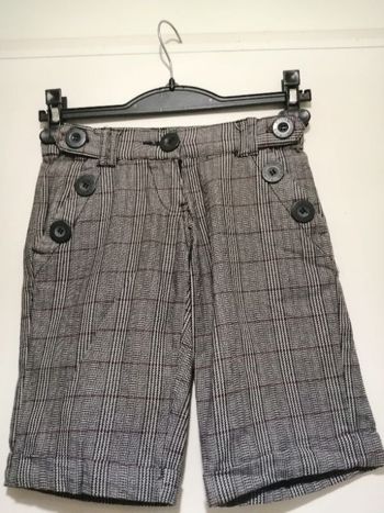 Short à carreaux On The Town. Taille 8ans.