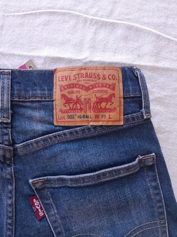 Jean Levi's 502 hi-ball 28/×32 en très bon état