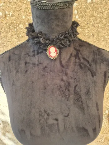 Collier ras de cou fantaisie fait main
