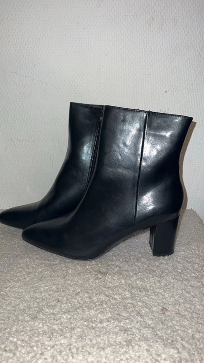 Bottines noires - photo numéro 3