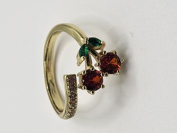 Bague ouverte acier inoxydable doré en forme de cerise