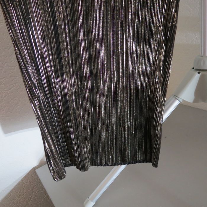 ✨ Pantalon plissé métallisé KIABI – Taille M (EUR 38-40) ✨ - photo numéro 5