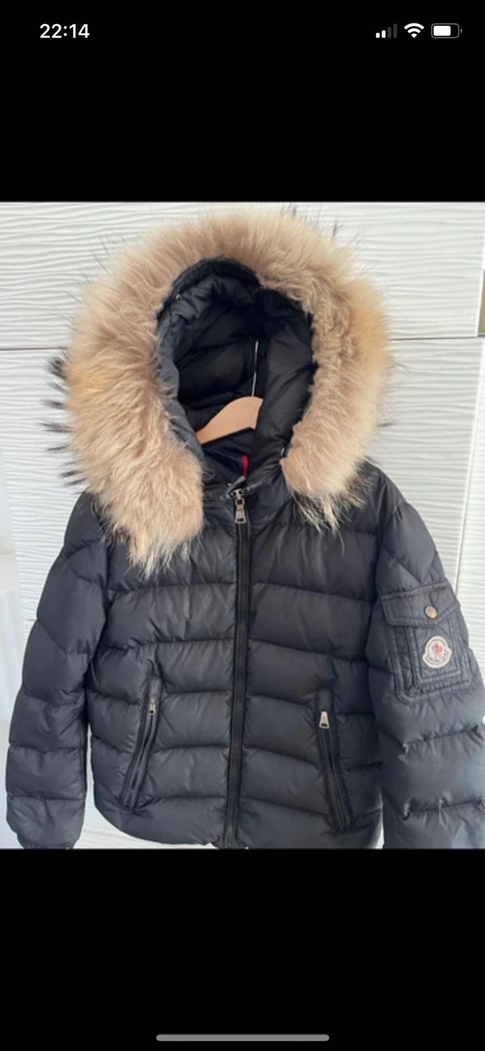 Doudoune authentique moncler taille 10ans