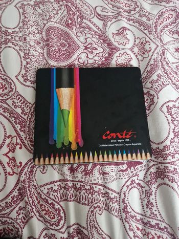 Boite crayon couleur aquarelle