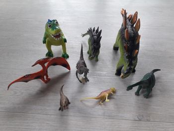 Lot figurines dinosaures 