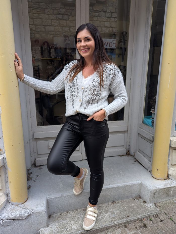 Gilet cardigan La Clusaz gris/argent
Taille unique - photo numéro 2