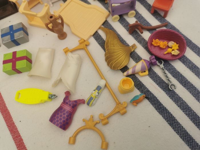 Gros lot de 42 pièces détachées Playmobil château et autres - photo numéro 6