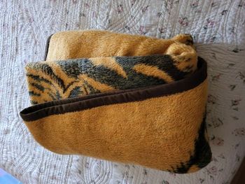 couvre lit , tigre , couverture fausse fourrure 180 x 200
