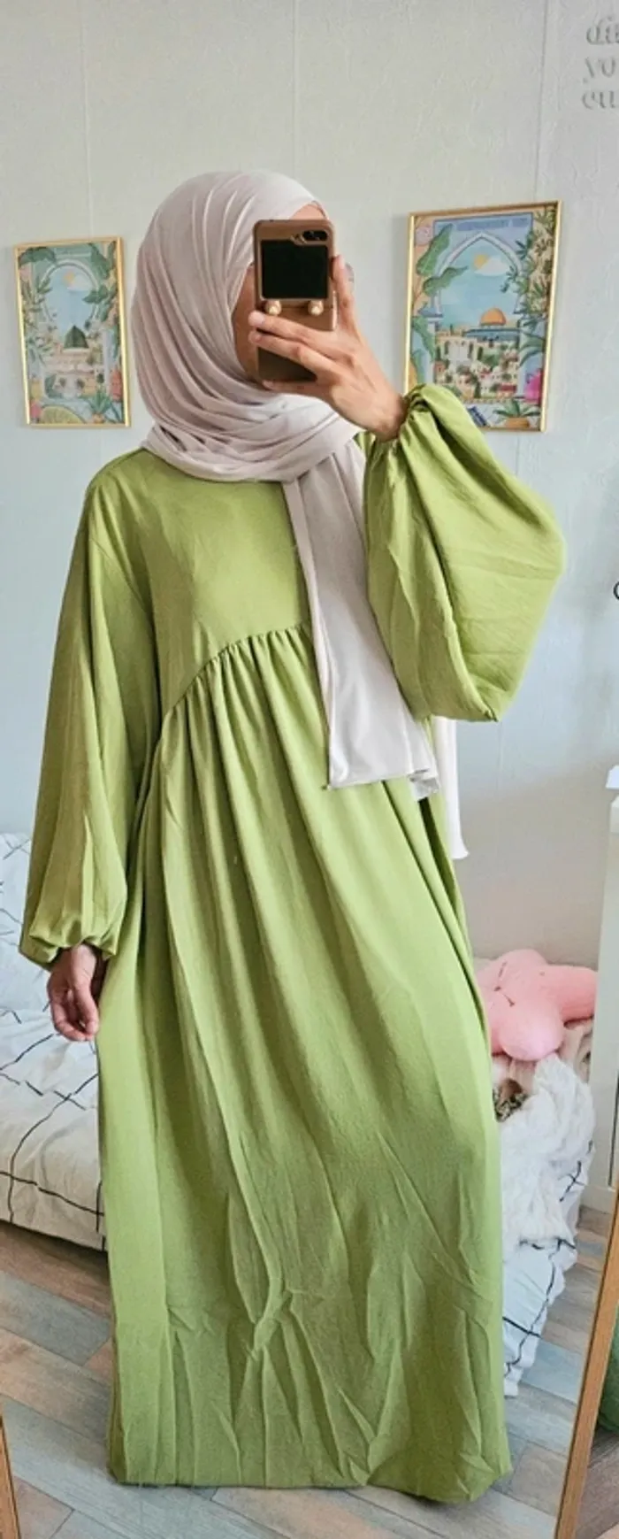 Robe verte pomme bouffante taille unique neuve