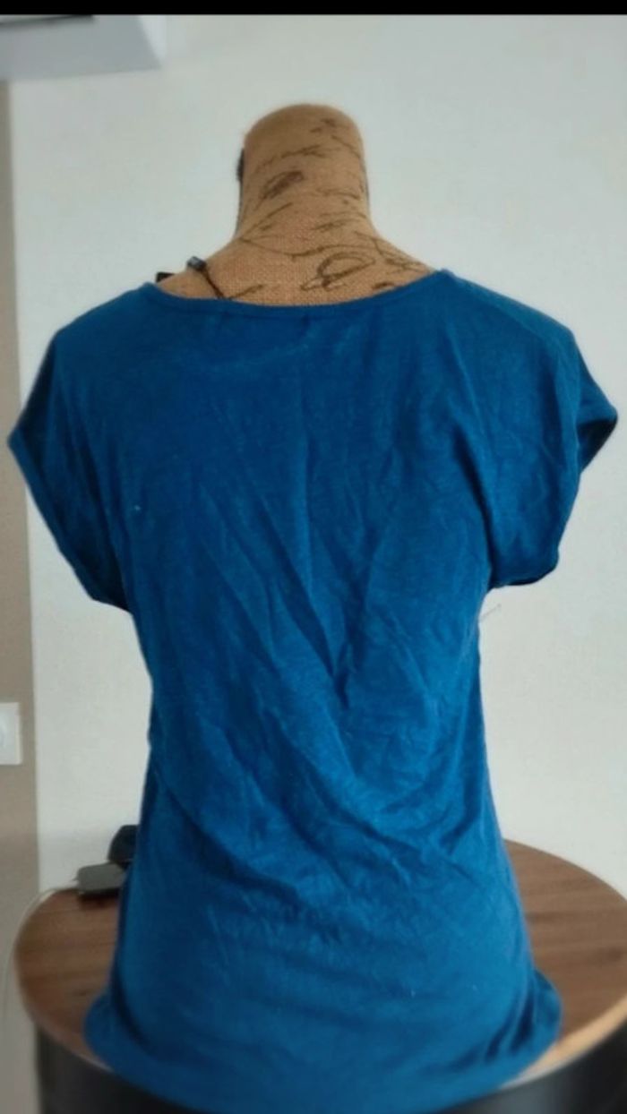 Tee shirt bleu effet broderie taille s - photo numéro 7