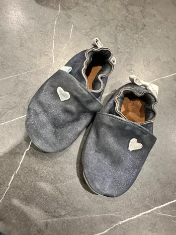 Chausson robeez 18/24 mois cœur marine à paillette