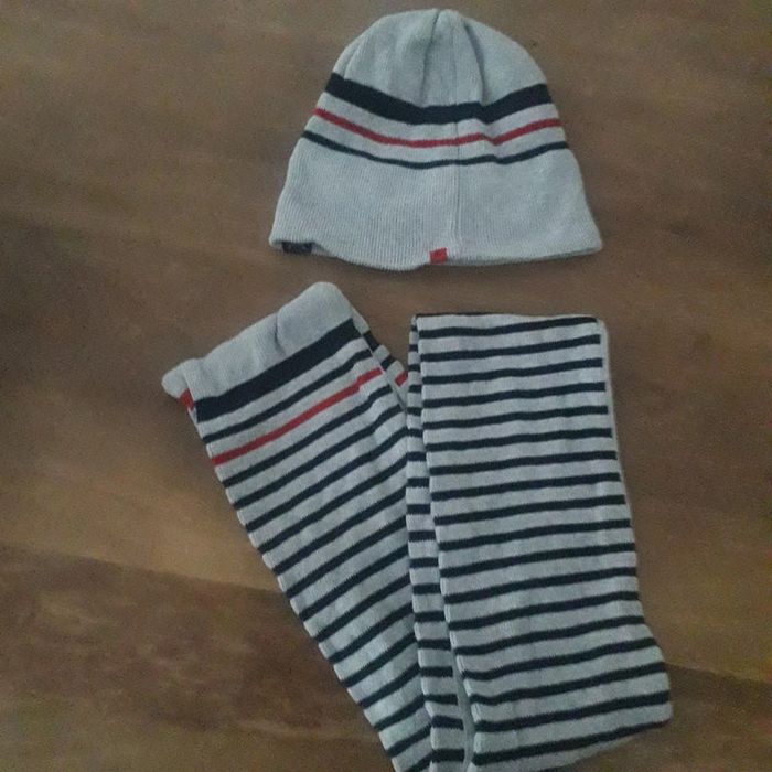 Bonnet et écharpe
