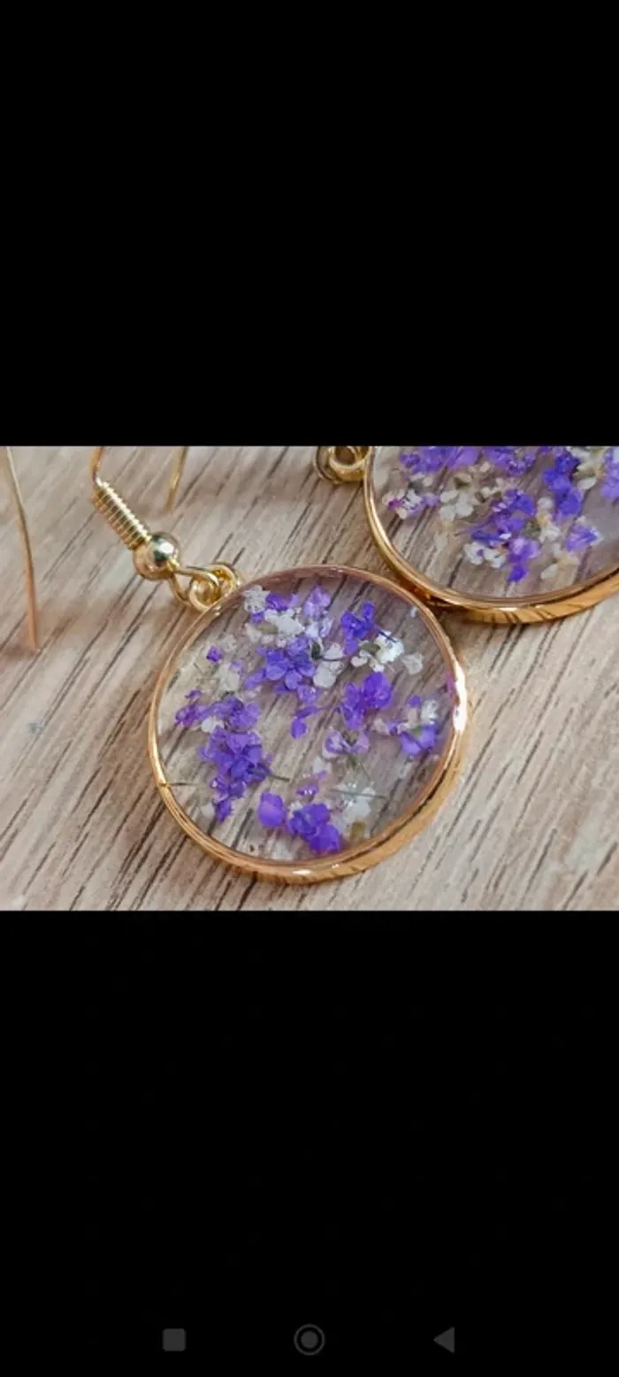 Boucles d'oreilles fleurs violettes - photo numéro 2