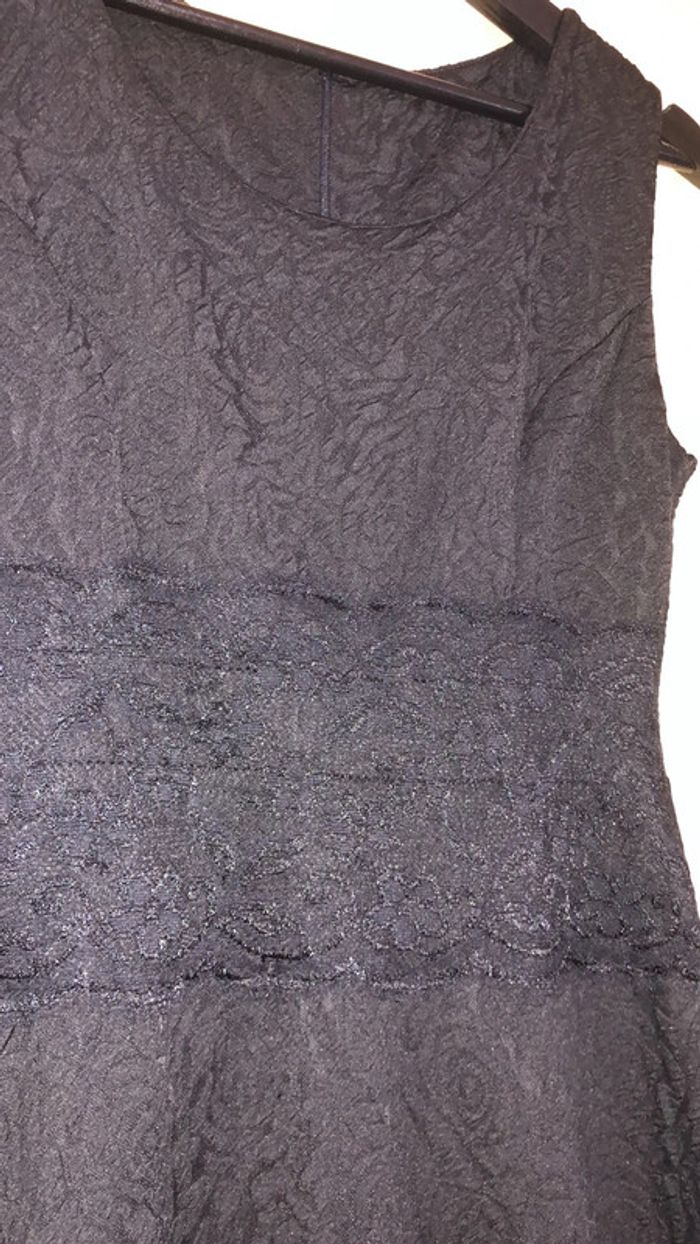 Robe noire - photo numéro 2