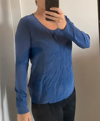 Blouse en soie bleue american vintage