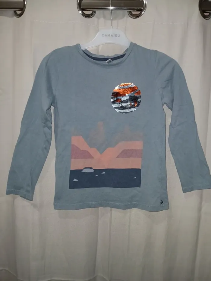 💙 T-shirt manches longues Okaïdi taille 8 ans 128 cm.
