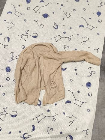 Gilet fille idéal pour le 1er jour de la rentrée (voir description)