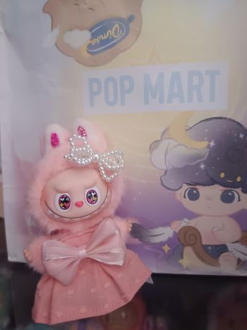 Labubu popmart  pin for love u