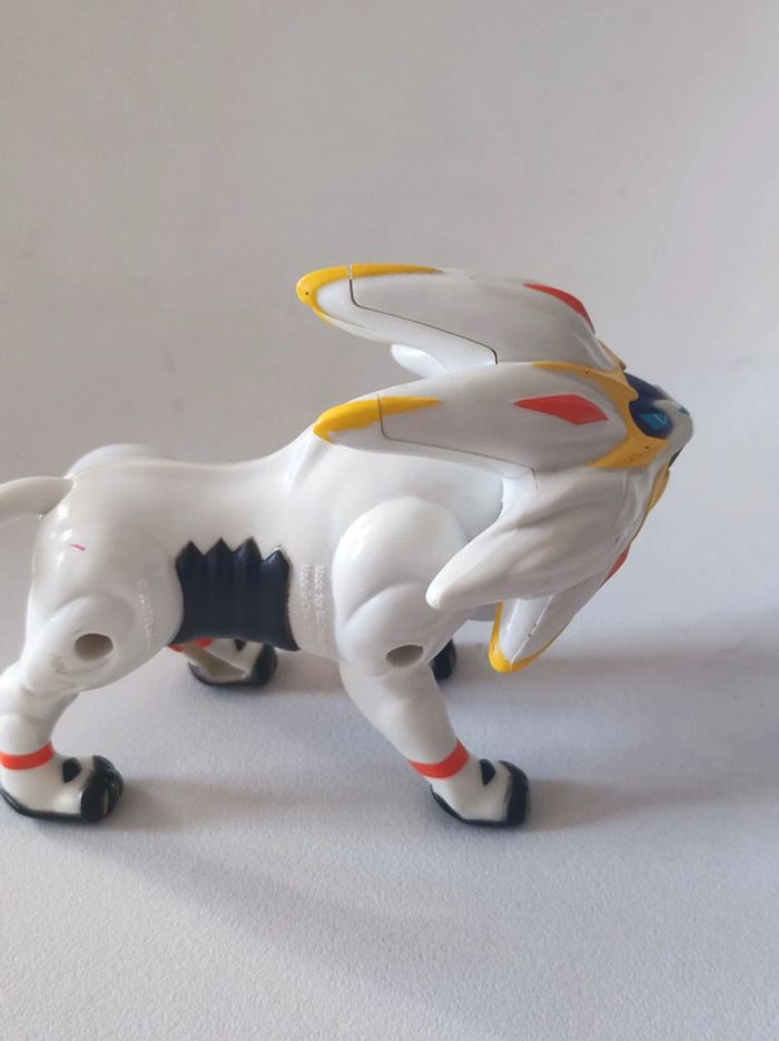 Figurine solgaleo Pokémon / McDo 2017 - photo numéro 5
