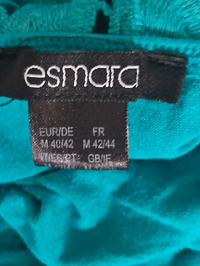 Robe Esmara Taille 42 - 44 en Tbe - photo numéro 3