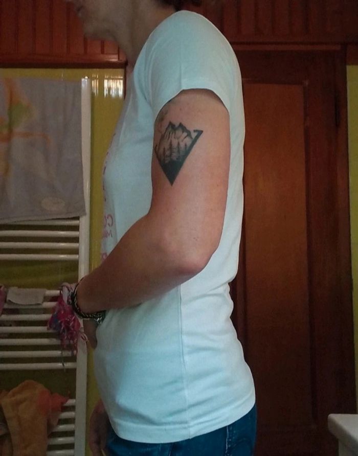 T-shirt femme blanc "je suis une maman tatouée" - photo numéro 5