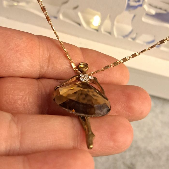 Collier avec pendentif danseuse strass - photo numéro 5
