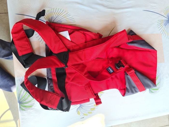 A vendre lots chaise haute, kangourou, couffin - photo numéro 6