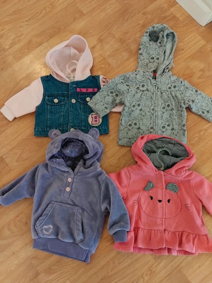 Lot veste à capuche fille 6mois - photo numéro 14