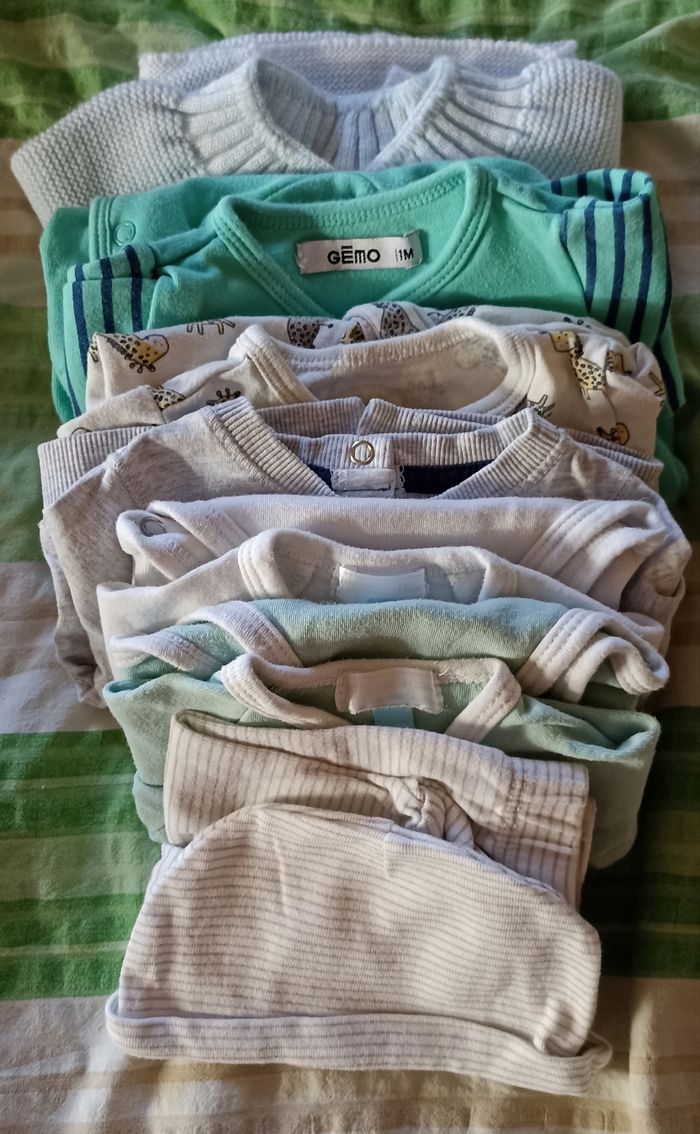 Lot vêtements 1 mois